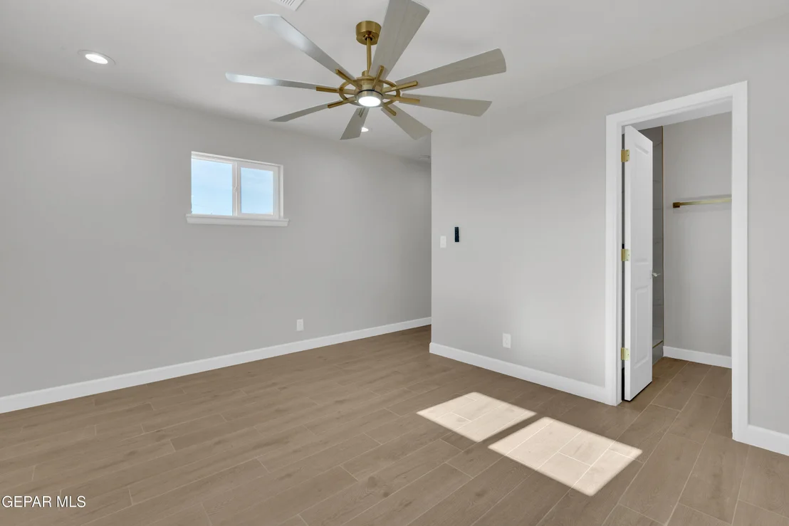 Photo of 9524 RALEIGH Drive