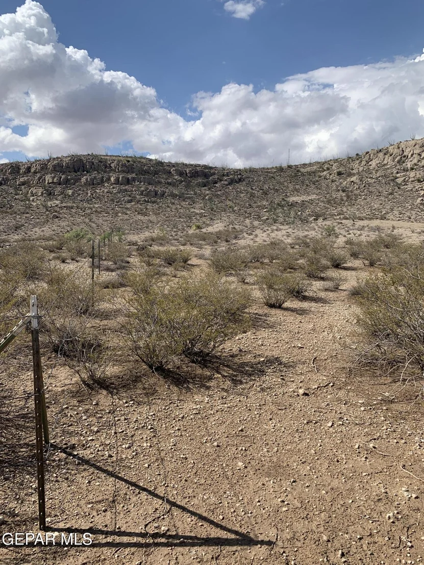 Photo of 17199 Old Butterfield Trail