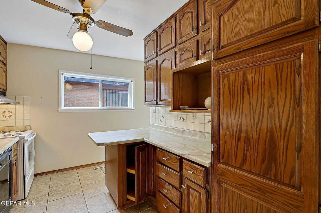 Photo of 5102 Mumm Lane