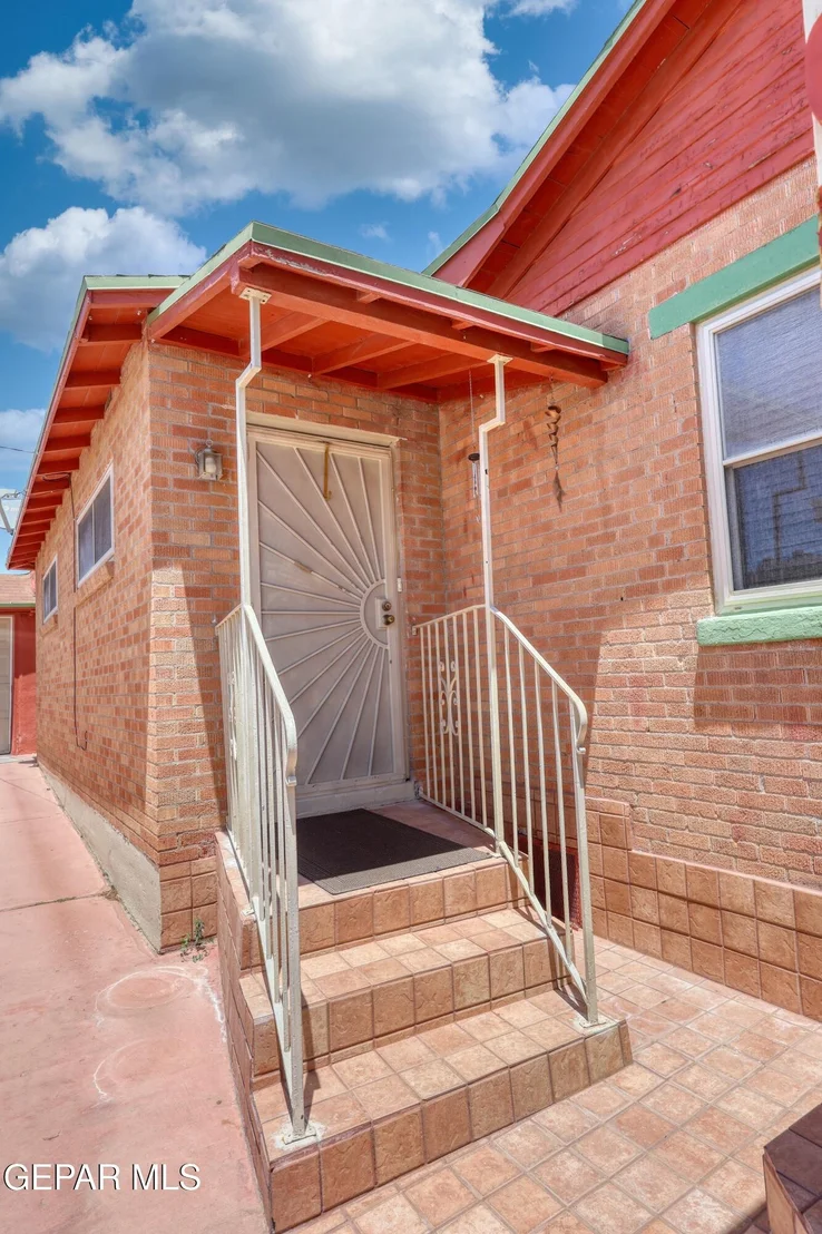 Photo of 1629 SAINT JOHNS Drive