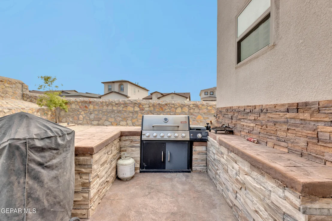 Photo of 6068 RIVET Place