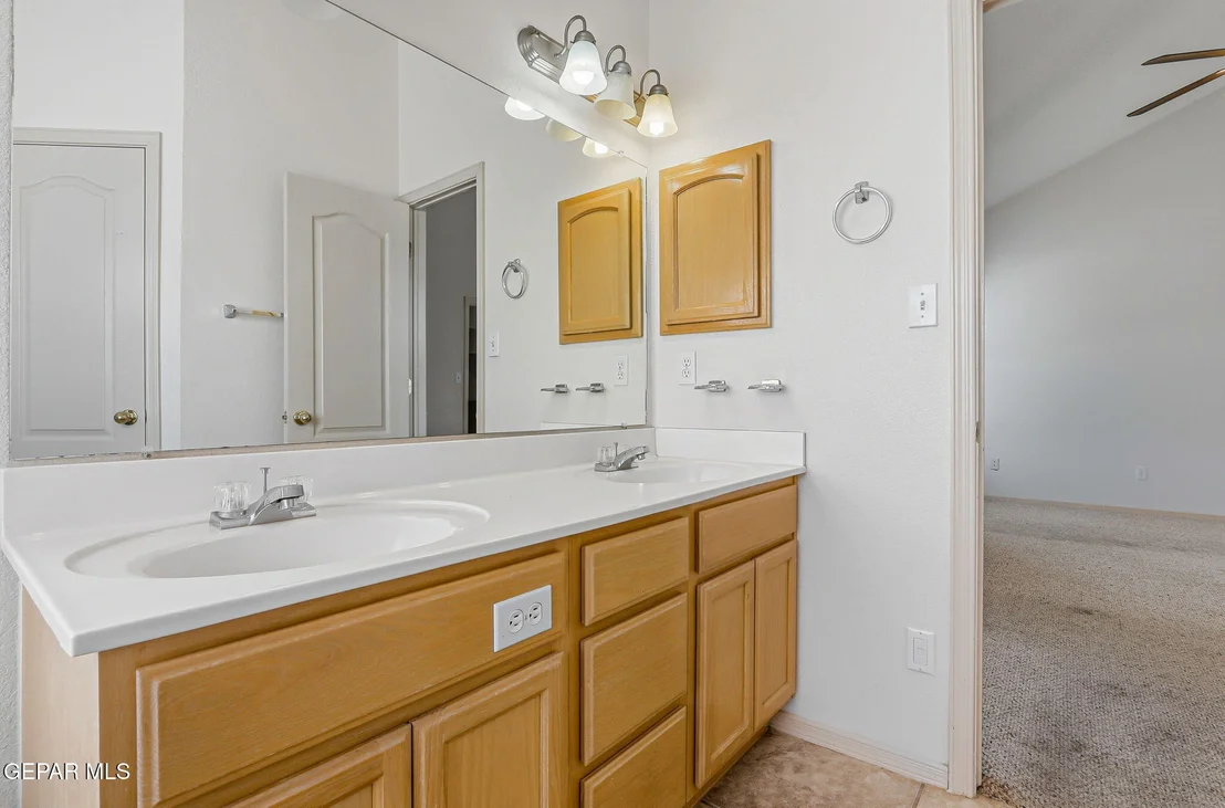 Photo of 10794 AARON Street