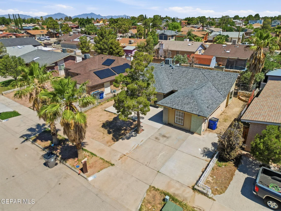Photo of 11837 LEWIS LEE Court