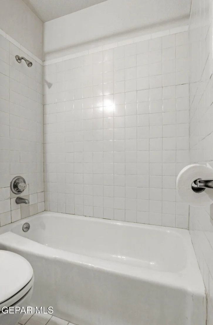 Photo of 2704 TAYLOR Avenue