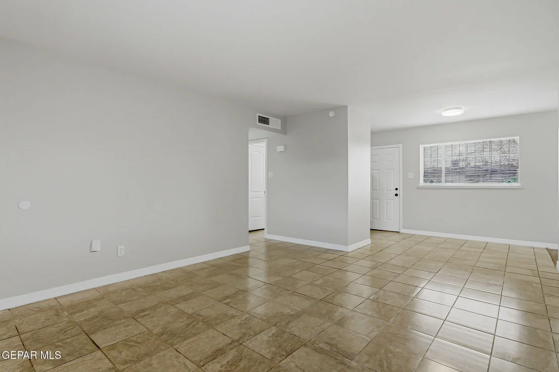 Photo of 5708 LEXINGTON Drive