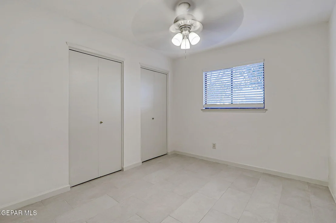 Photo of 836 ESPOLON Drive