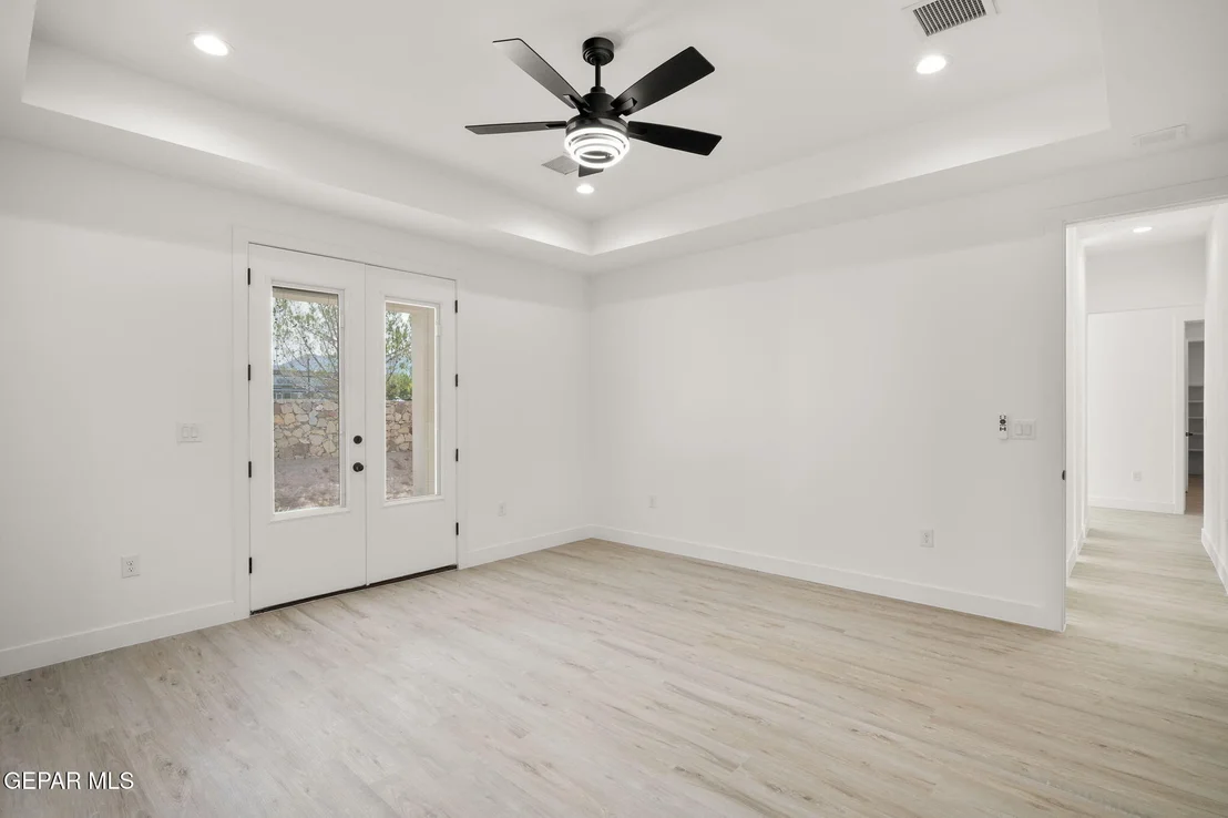 Photo of 5024 JARDINES Place