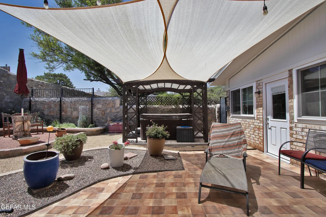 Photo of 516 QUERETARO Drive