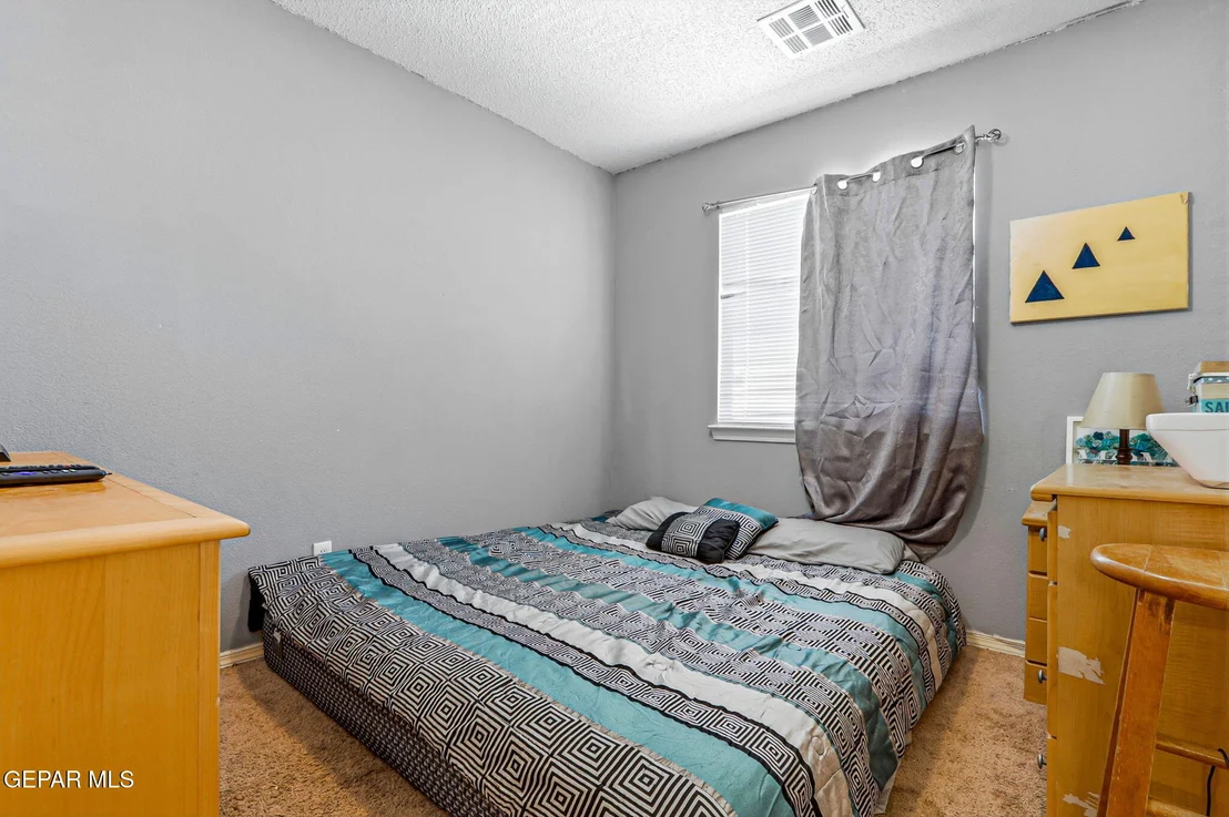 Photo of 616 VILLAS DEL VALLE Road