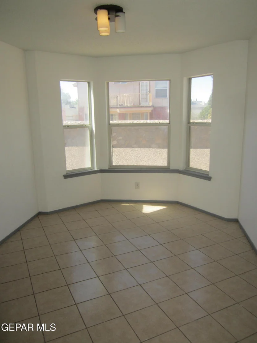 Photo of 7123 Oval Rock Drive