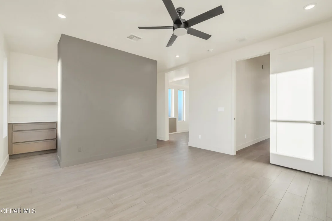 Photo of 621 Paseo de la Reina Street