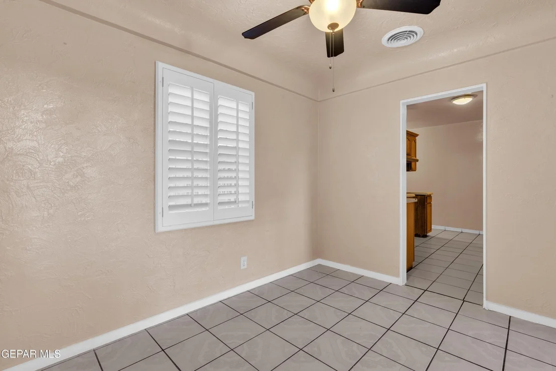 Photo of 800 Raynolds Street