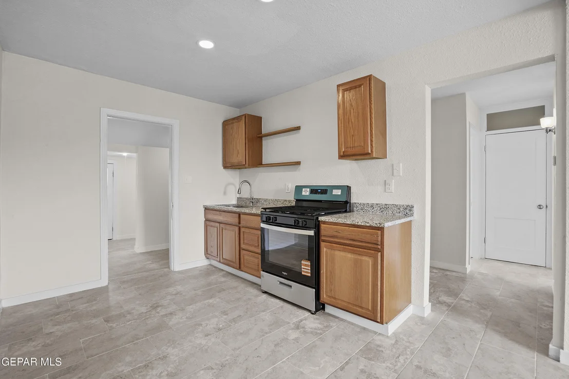 Photo of 7607 MONTERREY Drive