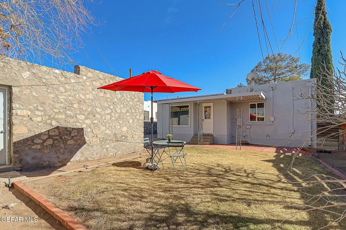 Photo of 601 E BALTIMORE Drive
