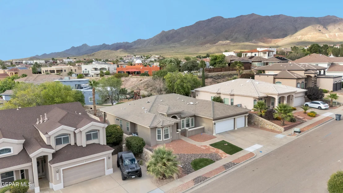 Photo of 6337 FRANKLIN RED Drive