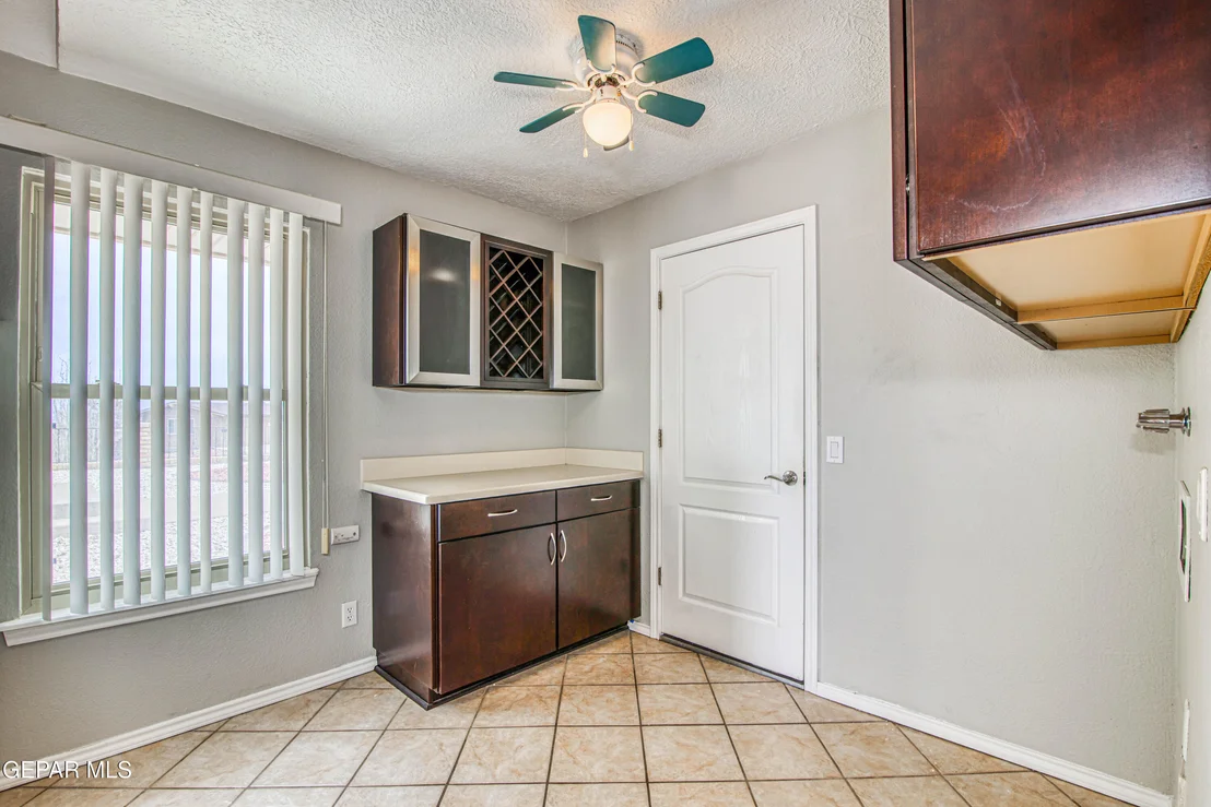 Photo of 2915 STONE EDGE Road