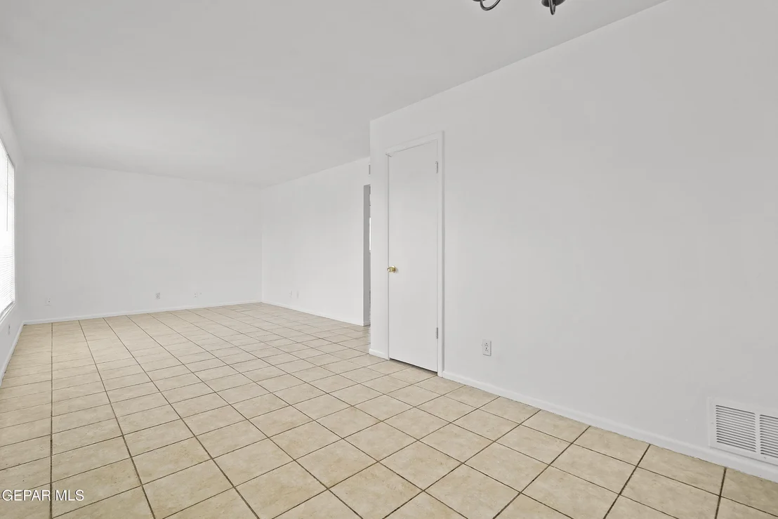 Photo of 9139 MOUNT ETNA Drive