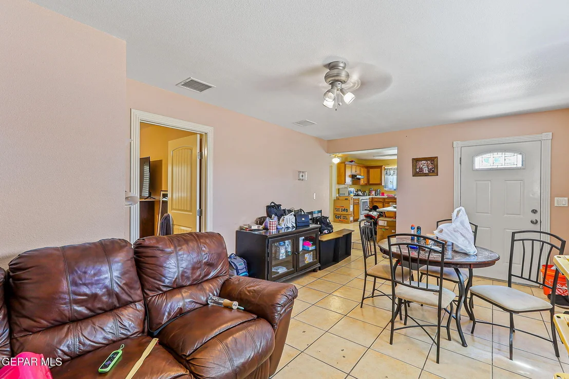 Photo of 4019 VANDERVEER Drive