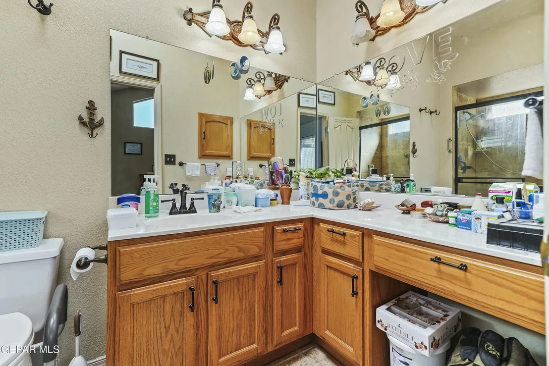 Photo of 13812 DESERT HIGHLANDS Lane