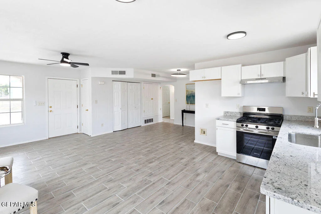 Photo of 11003 STONEBRIDGE Drive