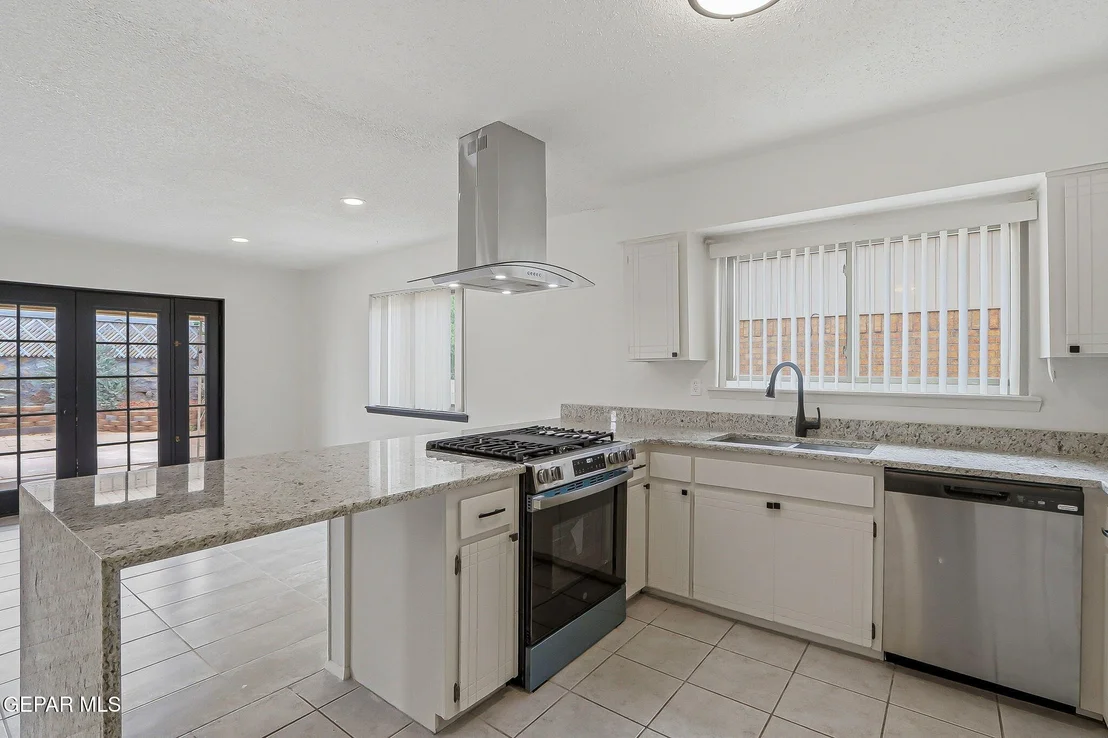 Photo of 3216 Beachcomber Drive