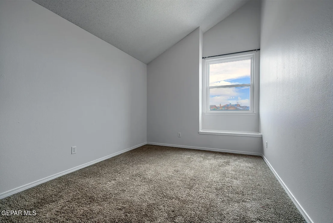 Photo of 455 Shadow Glen Court