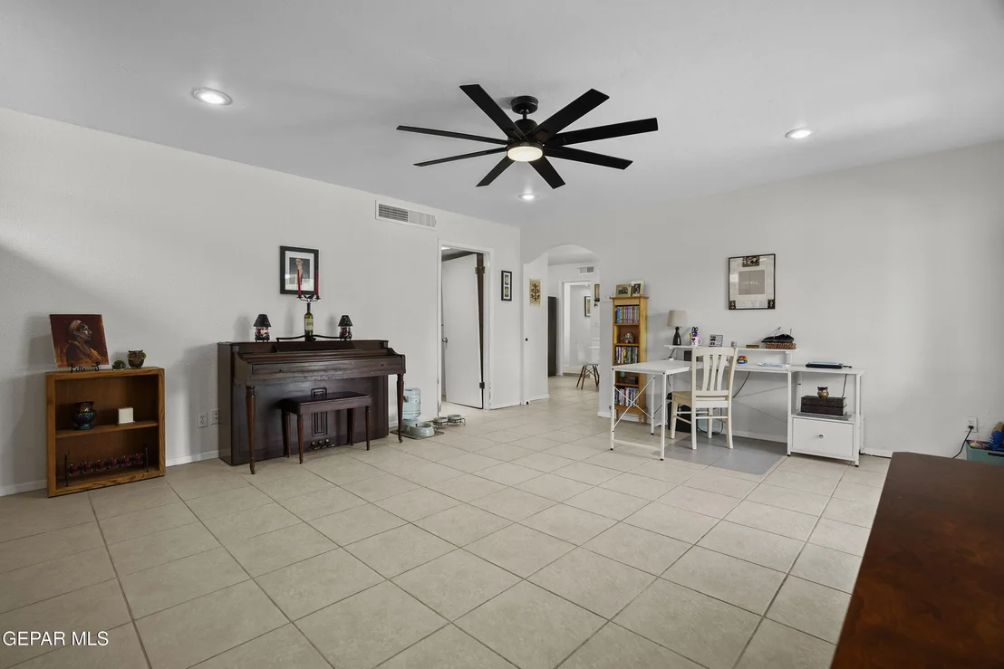 Photo of 6705 LOS ALTOS Drive