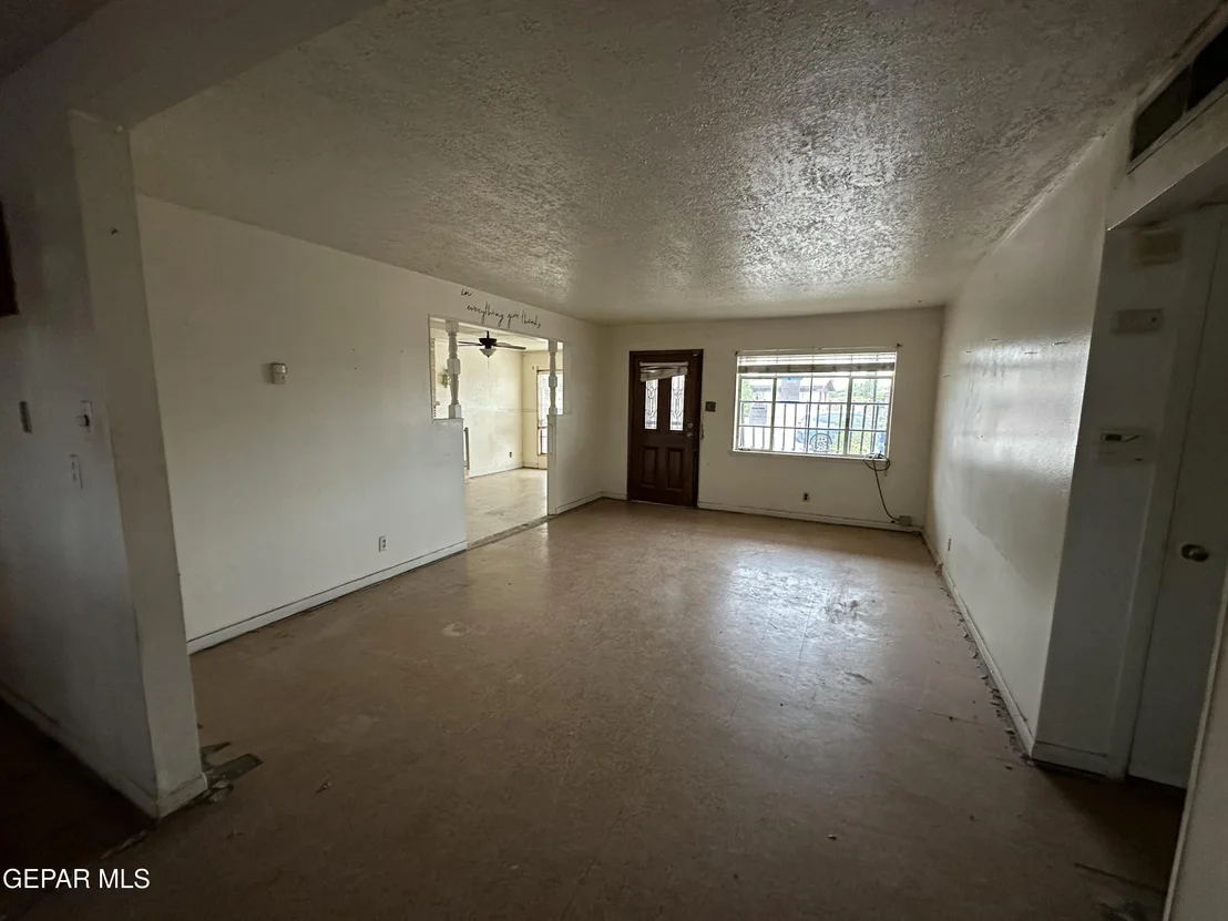 Photo of 4944 CAMDEN Circle