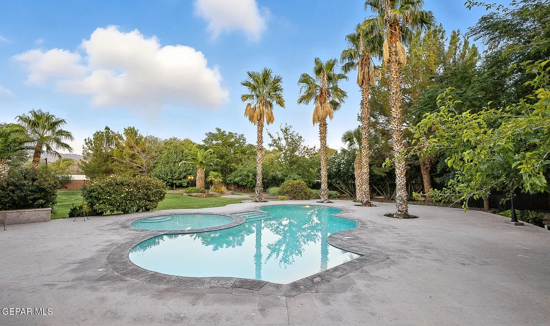 Photo of 324 WILD WILLOW Drive