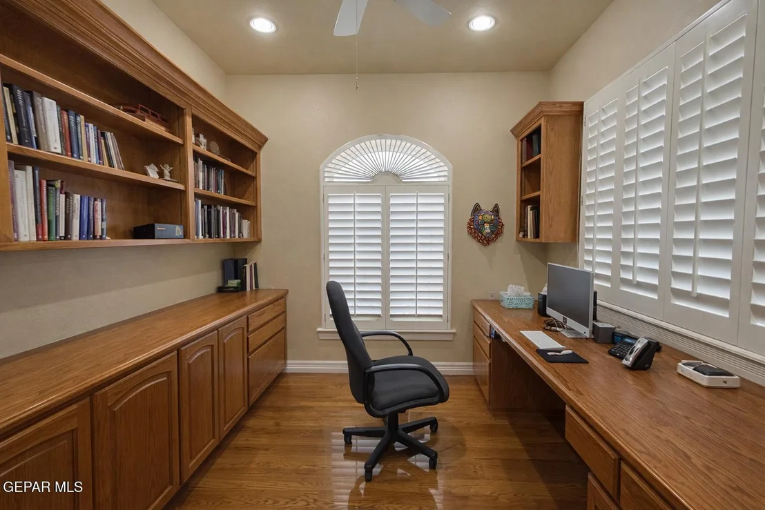 Photo of 5433 Cactus Hill Drive