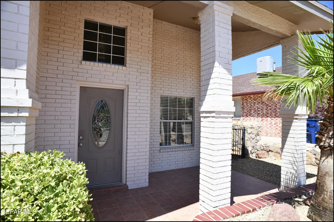 Photo of 1345 DIANA NATALICIO Drive
