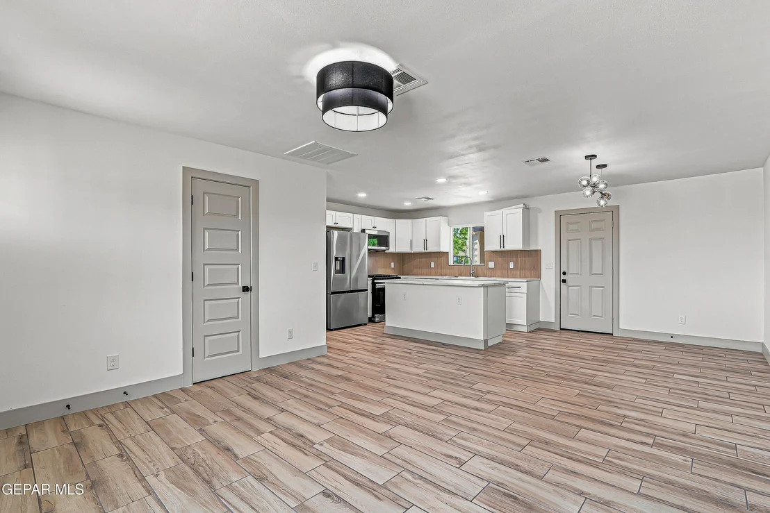 Photo of 921 MARLOW Road