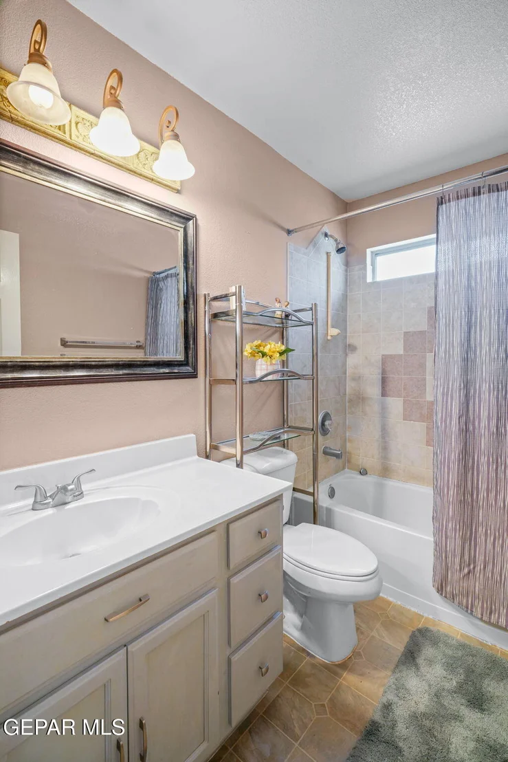 Photo of 2305 Canopy Place