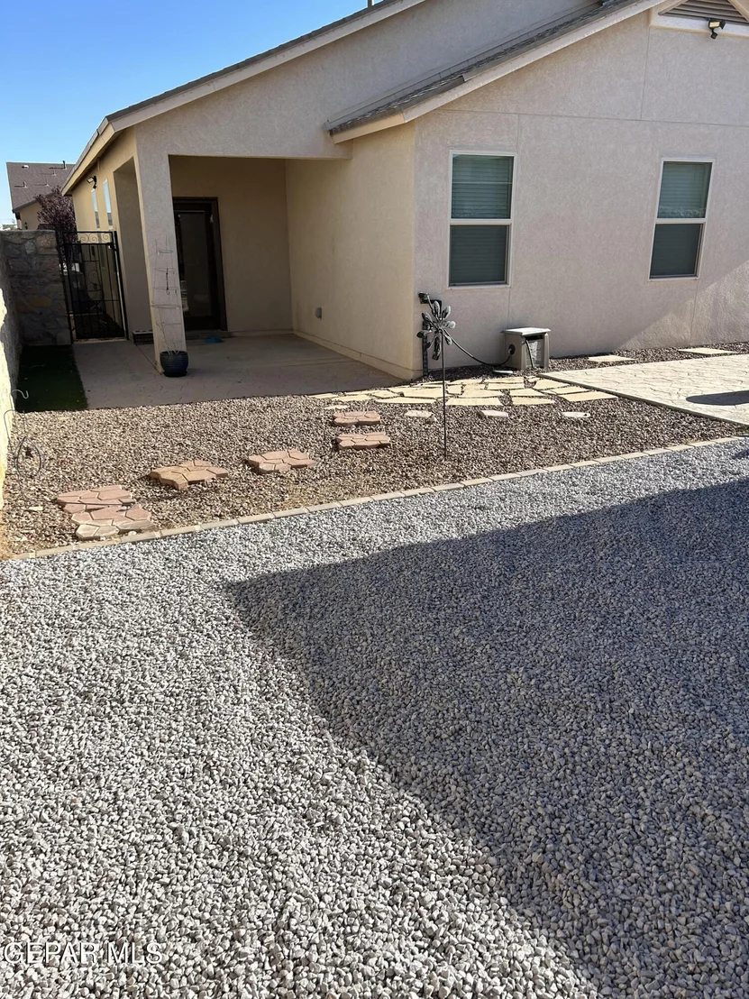 Photo of 14968 Boer Trail Avenue