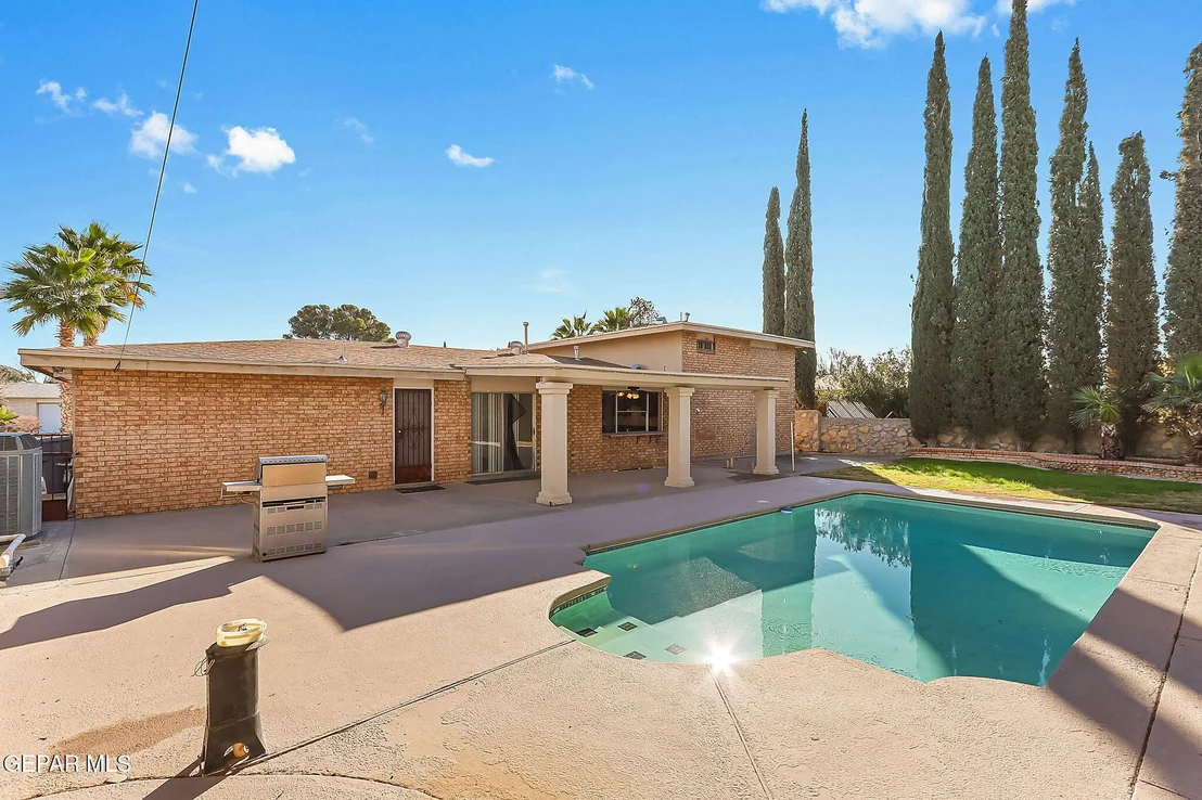 Photo of 2917 Brady Place
