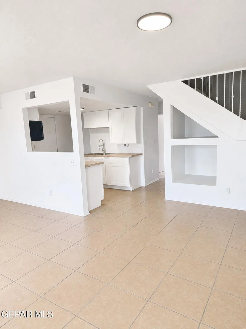 Photo of 10270 VALLE DEL SOL Drive