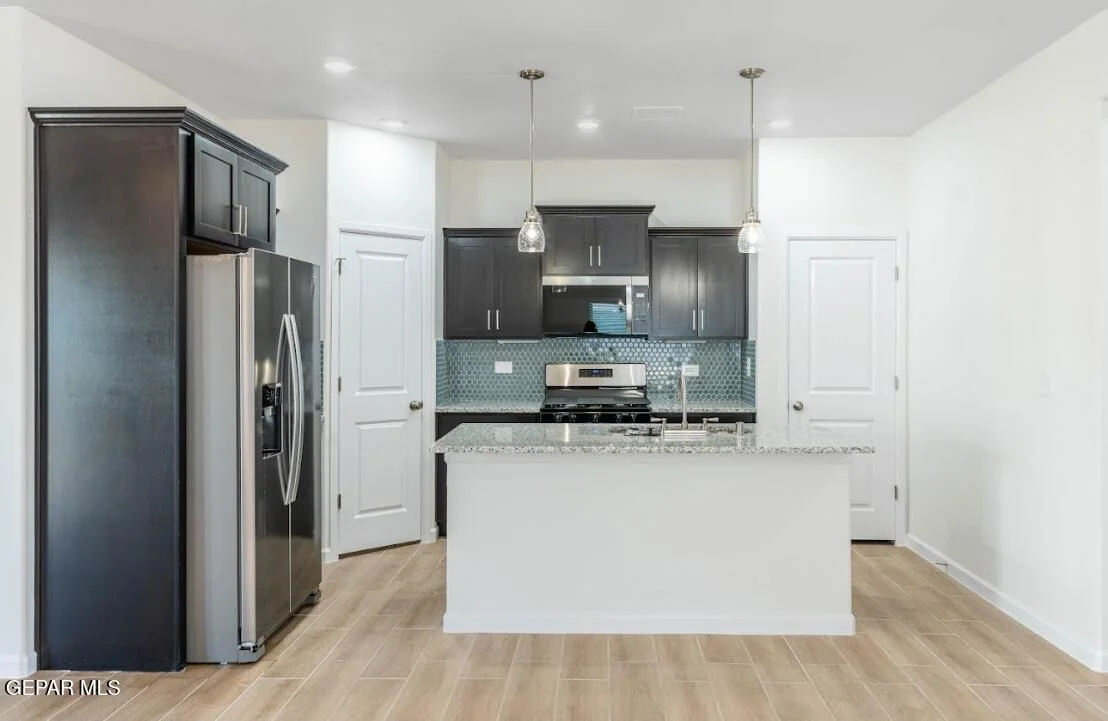 Photo of 913 GULF STREAMS Avenue