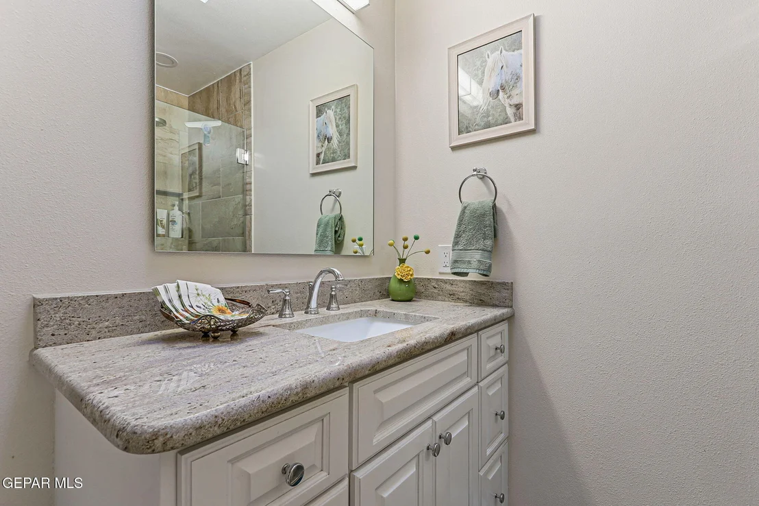 Photo of 717 LIVE OAK Drive