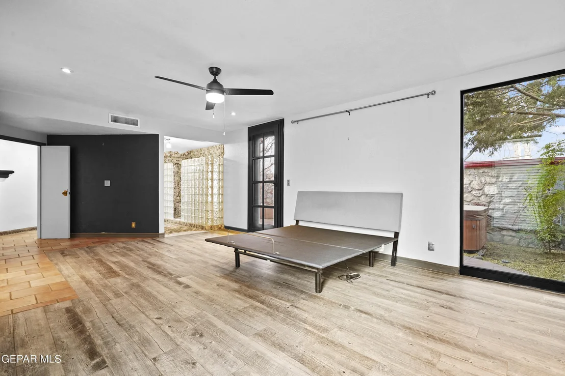 Photo of 200 W Sunset Road