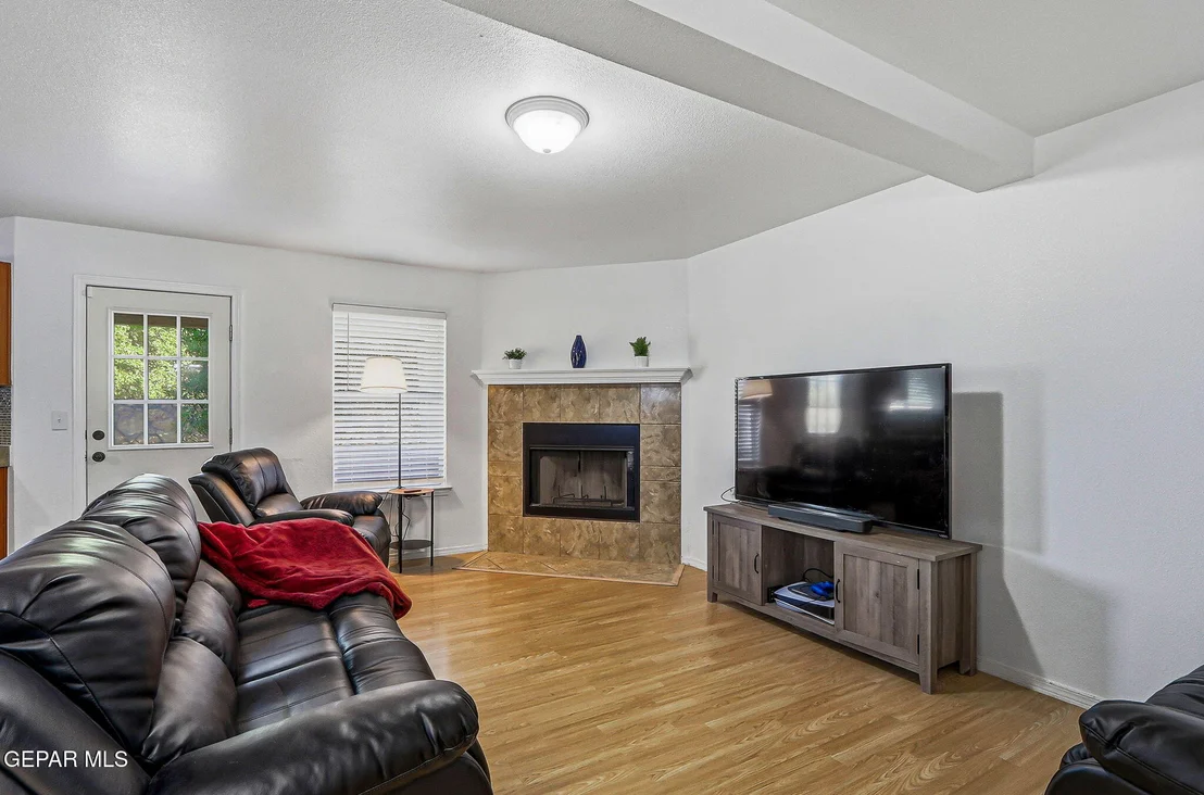Photo of 680 Sequeiros Court