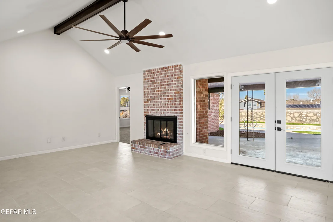 Photo of 6849 LA CADENA Drive