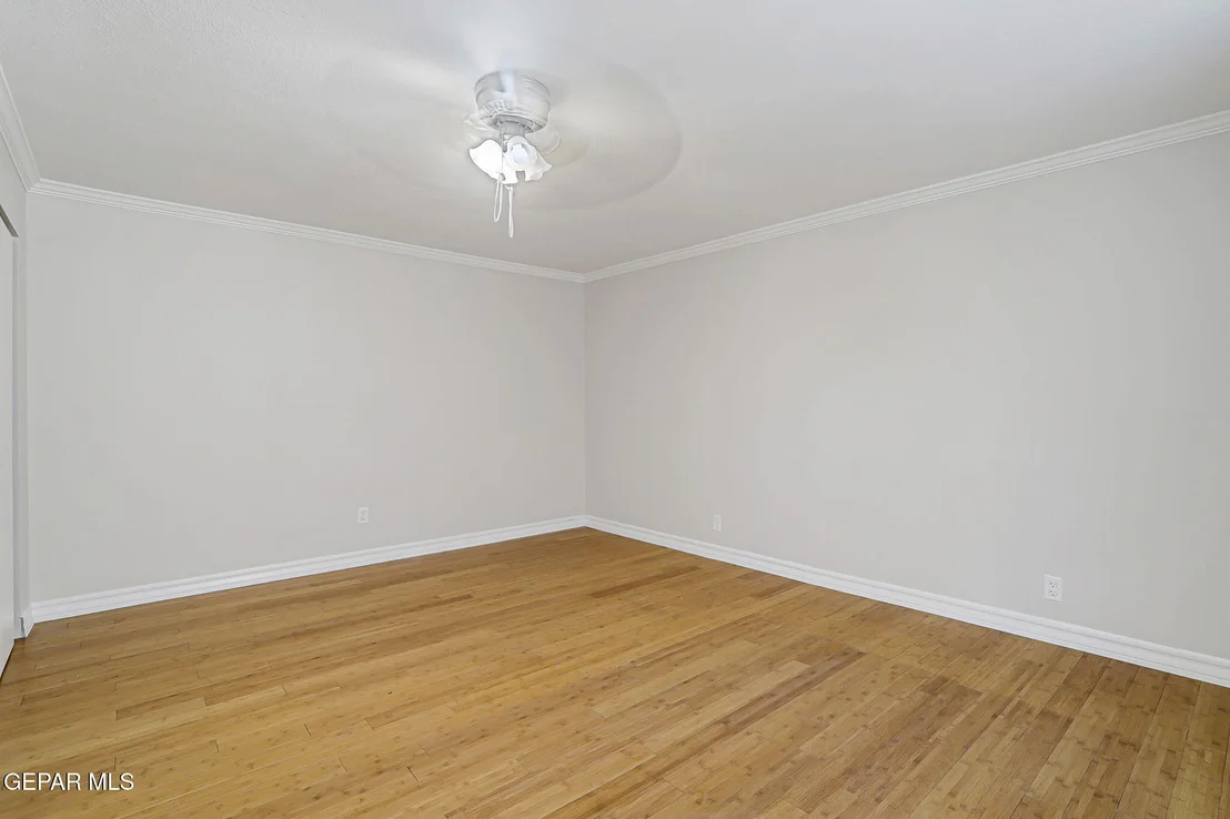 Photo of 1304 Honeysuckle Drive