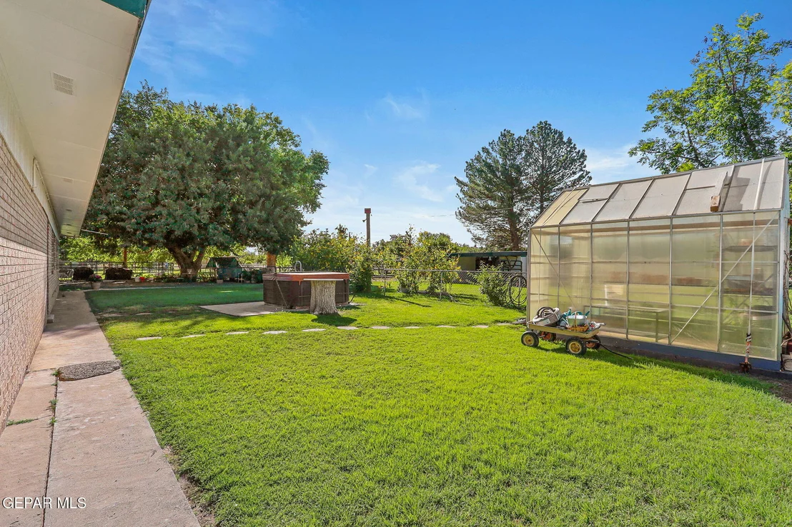 Photo of 136 LAURA GALE Drive