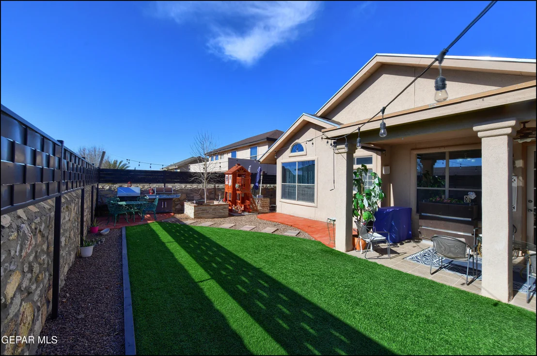 Photo of 260 WESTVALE Court