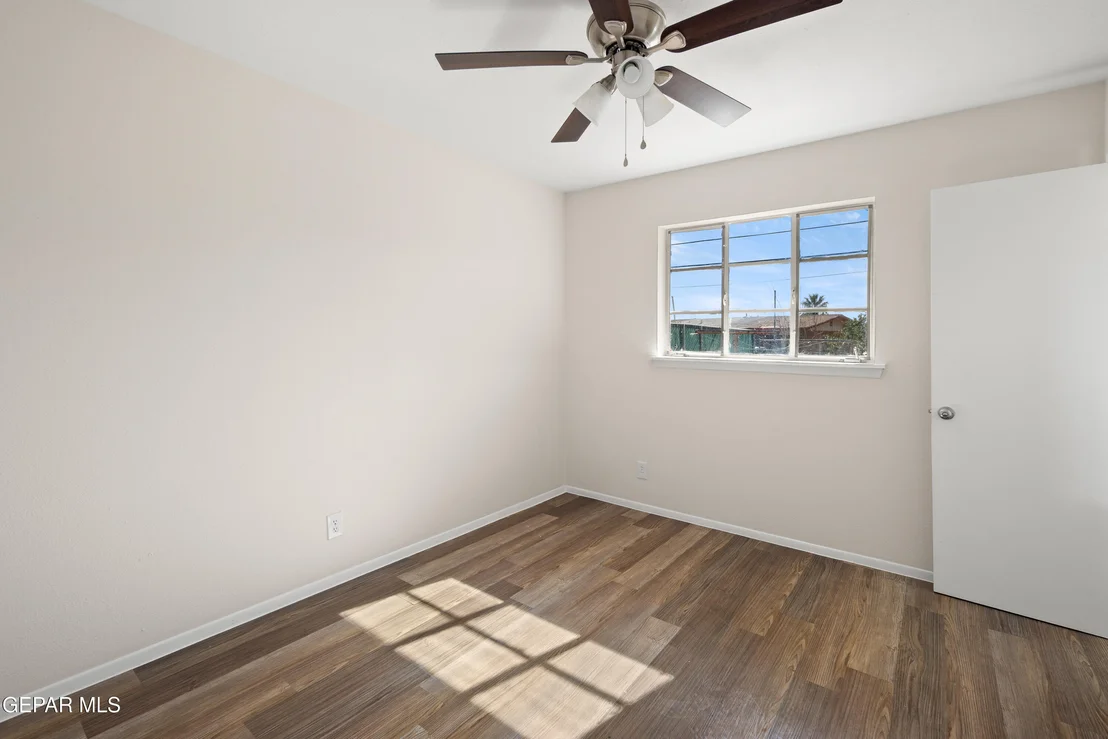 Photo of 5016 DEBEERS Drive