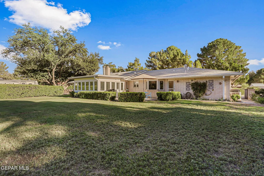 Photo of 717 LIVE OAK Drive