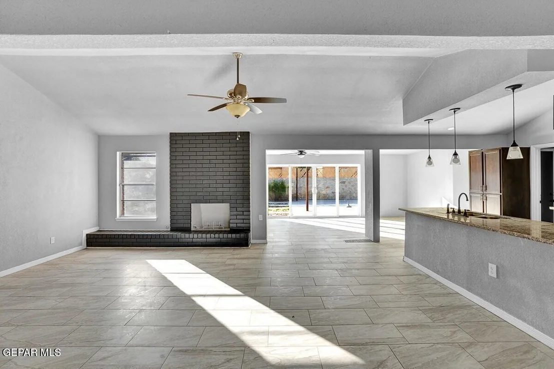 Photo of 3709 ROSLYN Drive