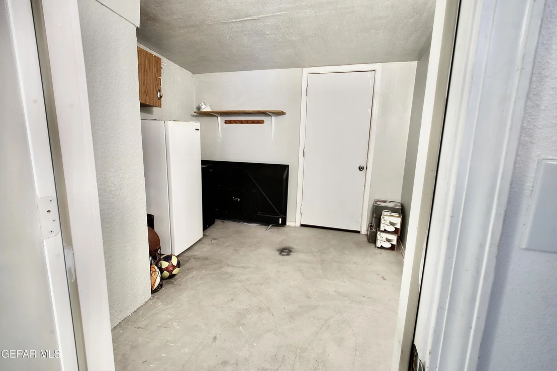 Photo of 816 MONCLOVA Lane