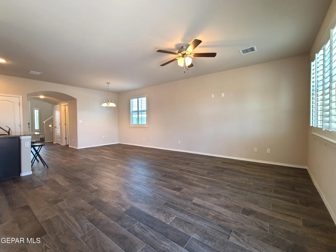 Photo of 7421 EAGLE VISTA Drive
