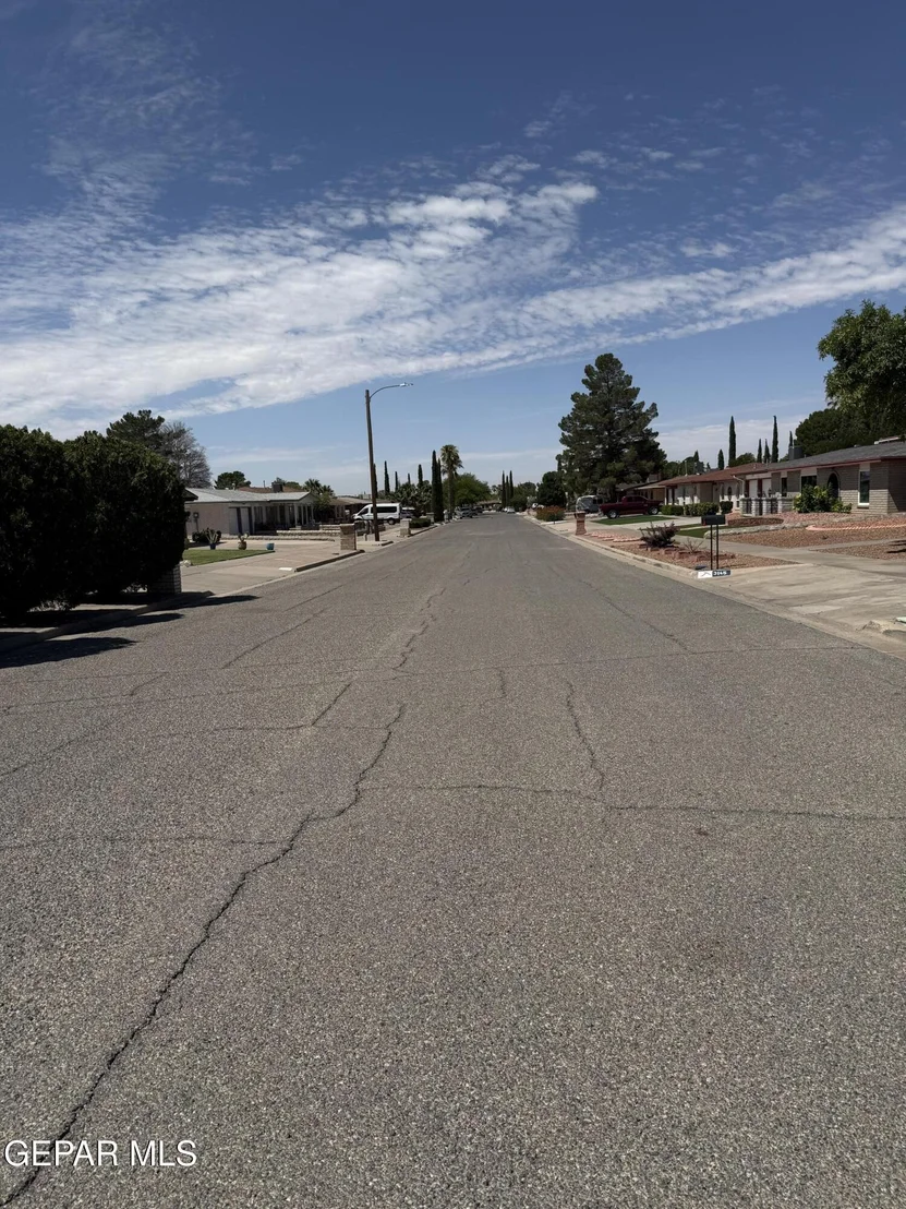 Photo of 3149 EDGEROCK Drive